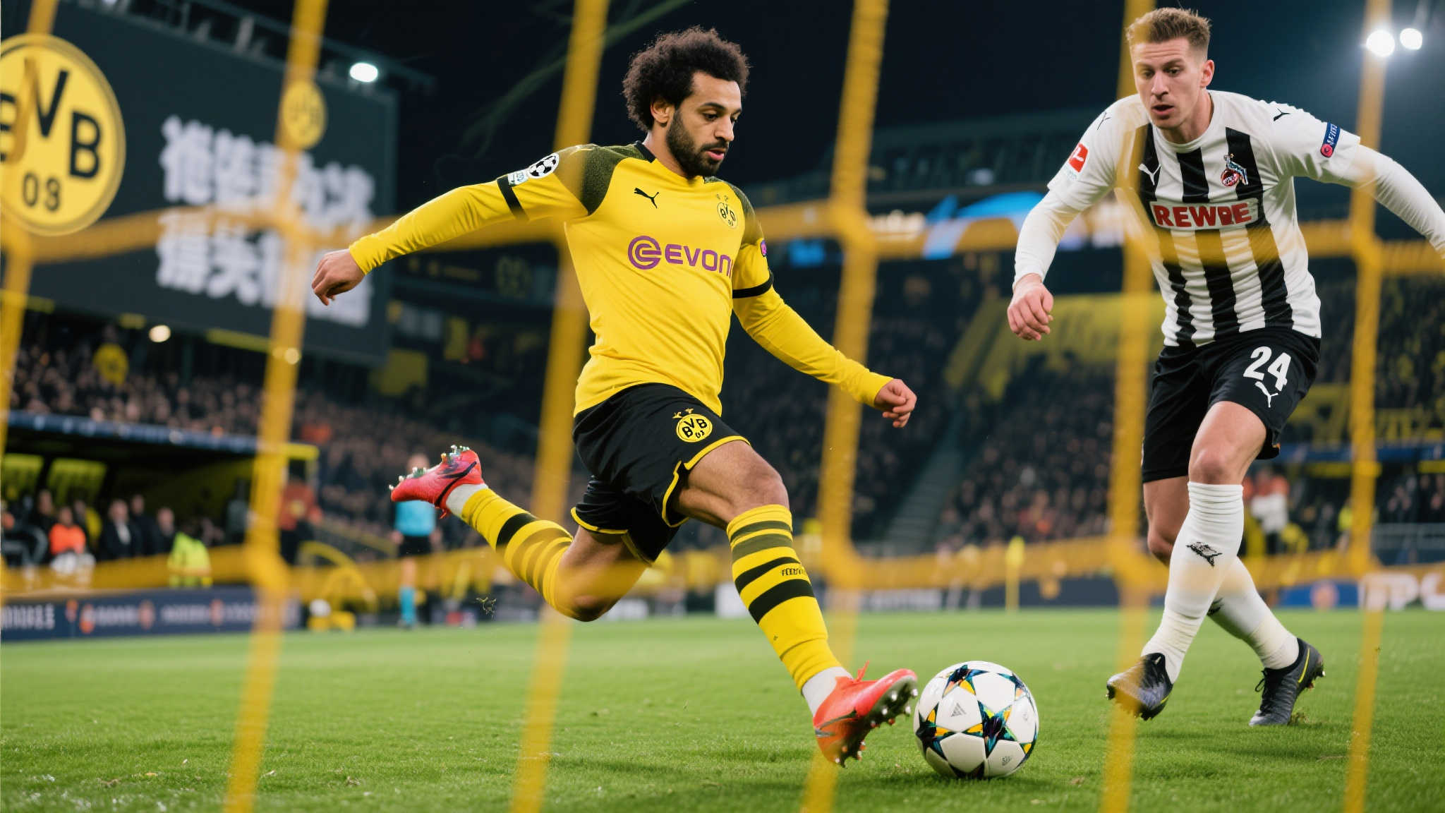 如果说萨拉赫的进攻更多依赖于团队配合和技术细腻，那